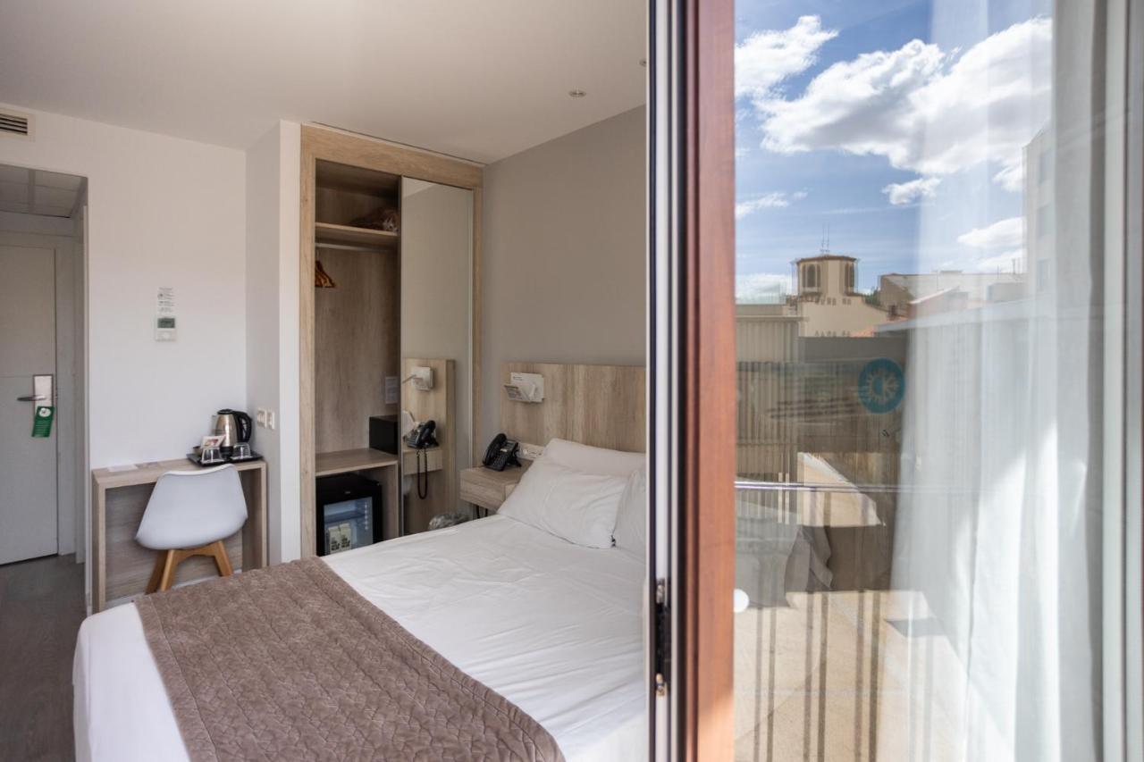 Dwo Abaster Otel Soria Dış mekan fotoğraf