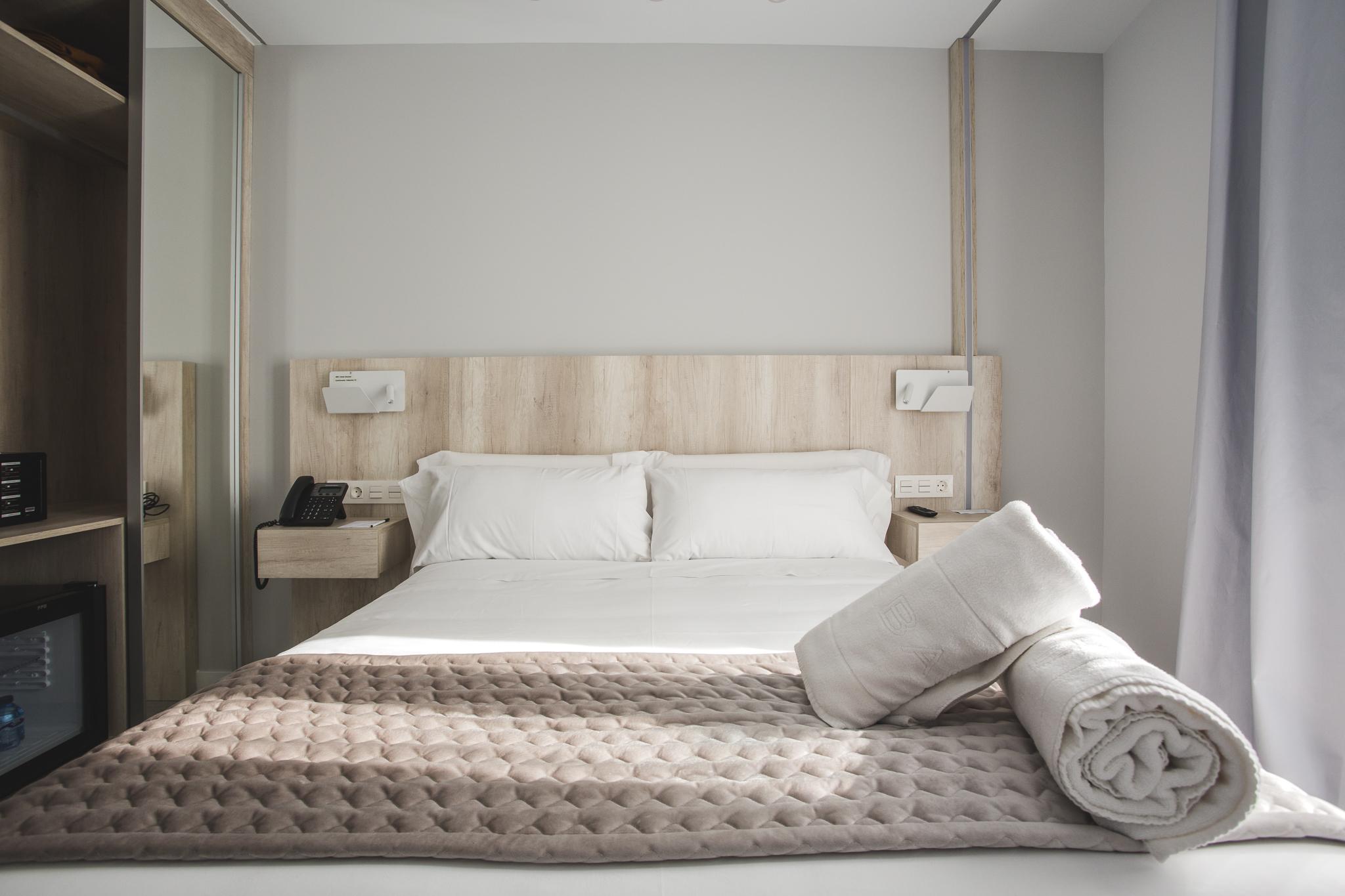 Dwo Abaster Otel Soria Dış mekan fotoğraf