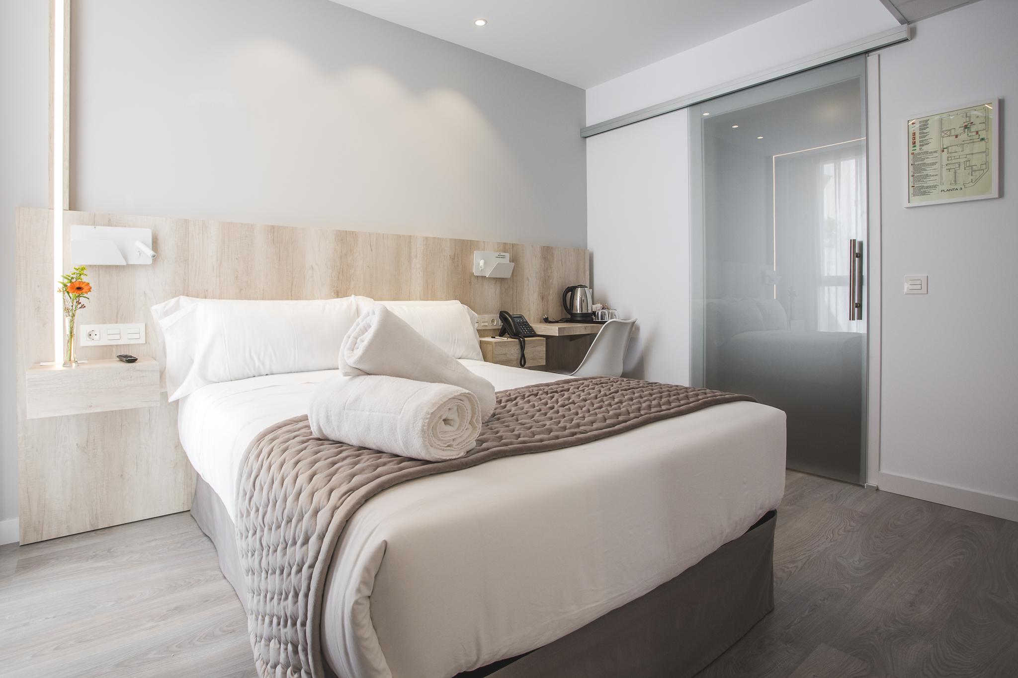 Dwo Abaster Otel Soria Dış mekan fotoğraf