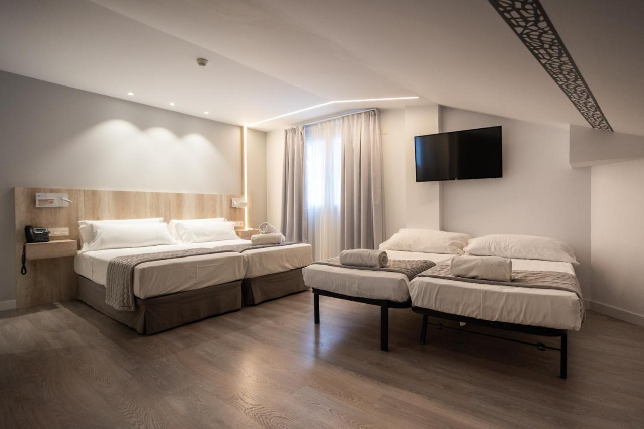 Dwo Abaster Otel Soria Dış mekan fotoğraf