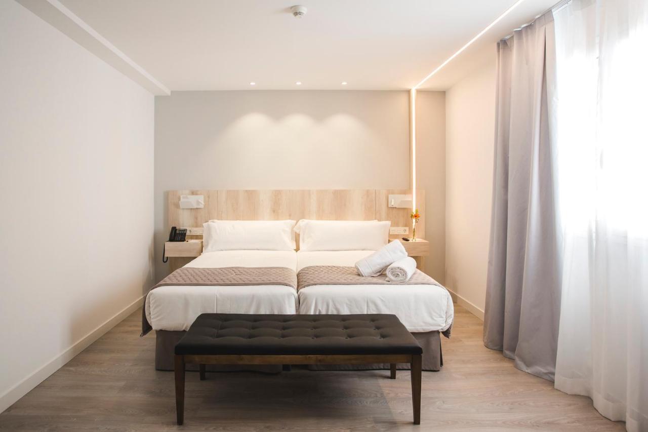 Dwo Abaster Otel Soria Dış mekan fotoğraf