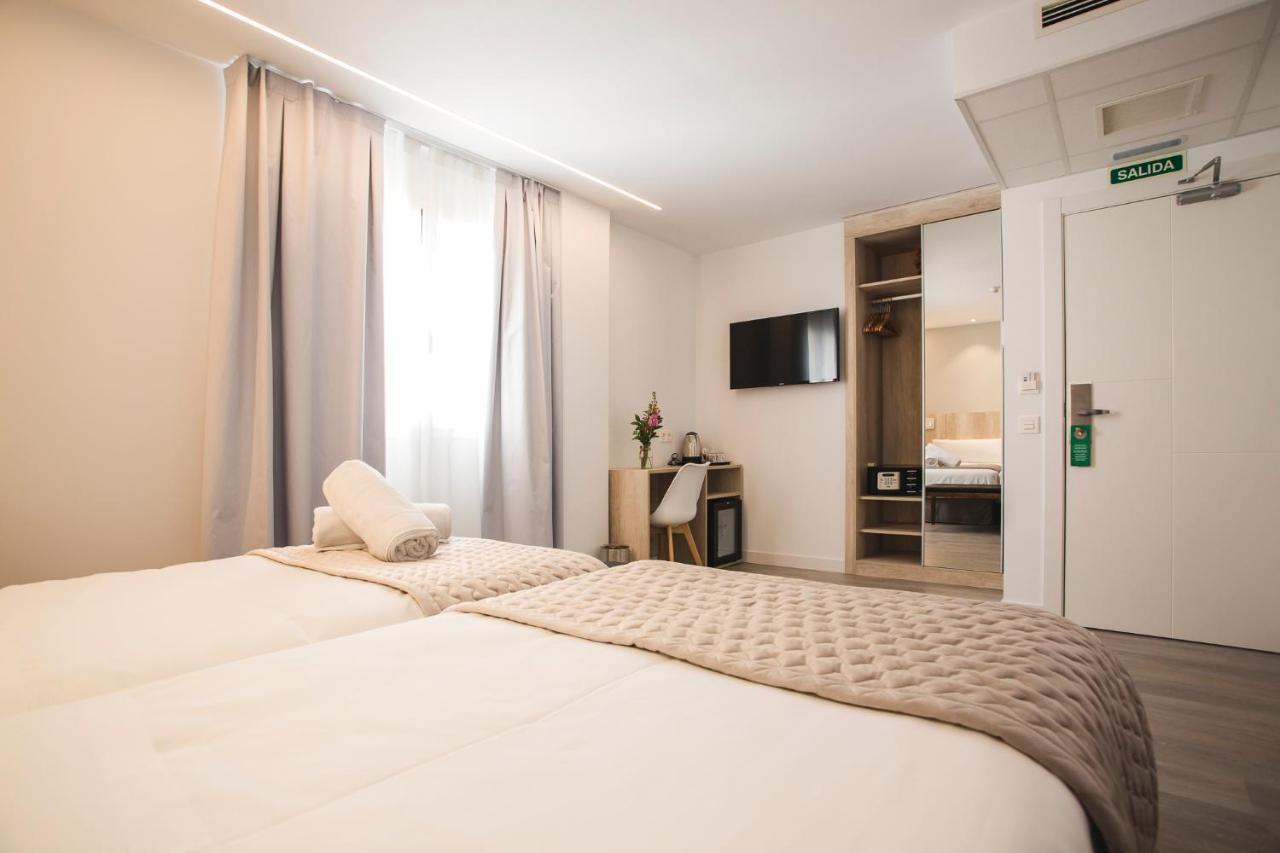 Dwo Abaster Otel Soria Dış mekan fotoğraf
